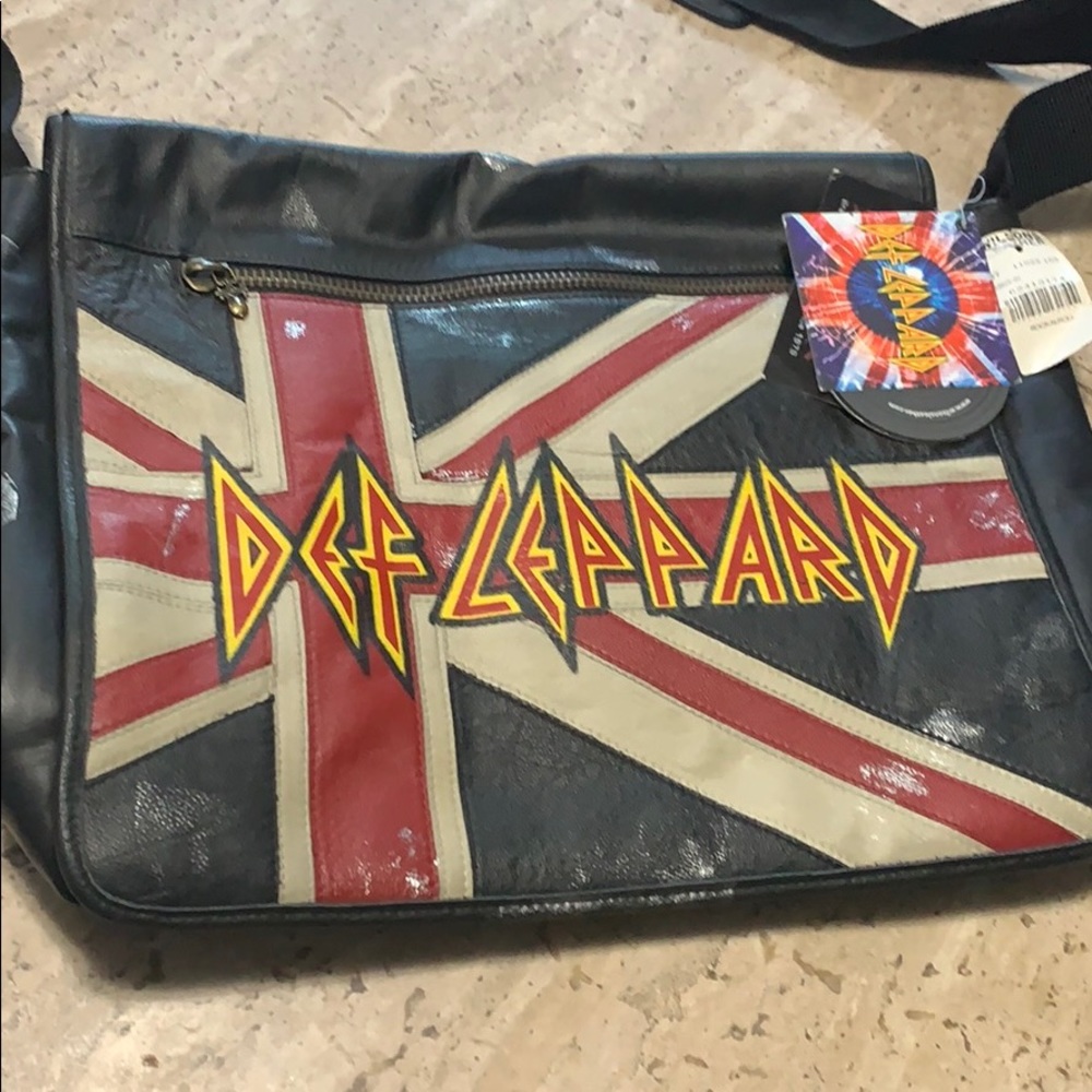 Def Leppard vintage bag by Wilson leather